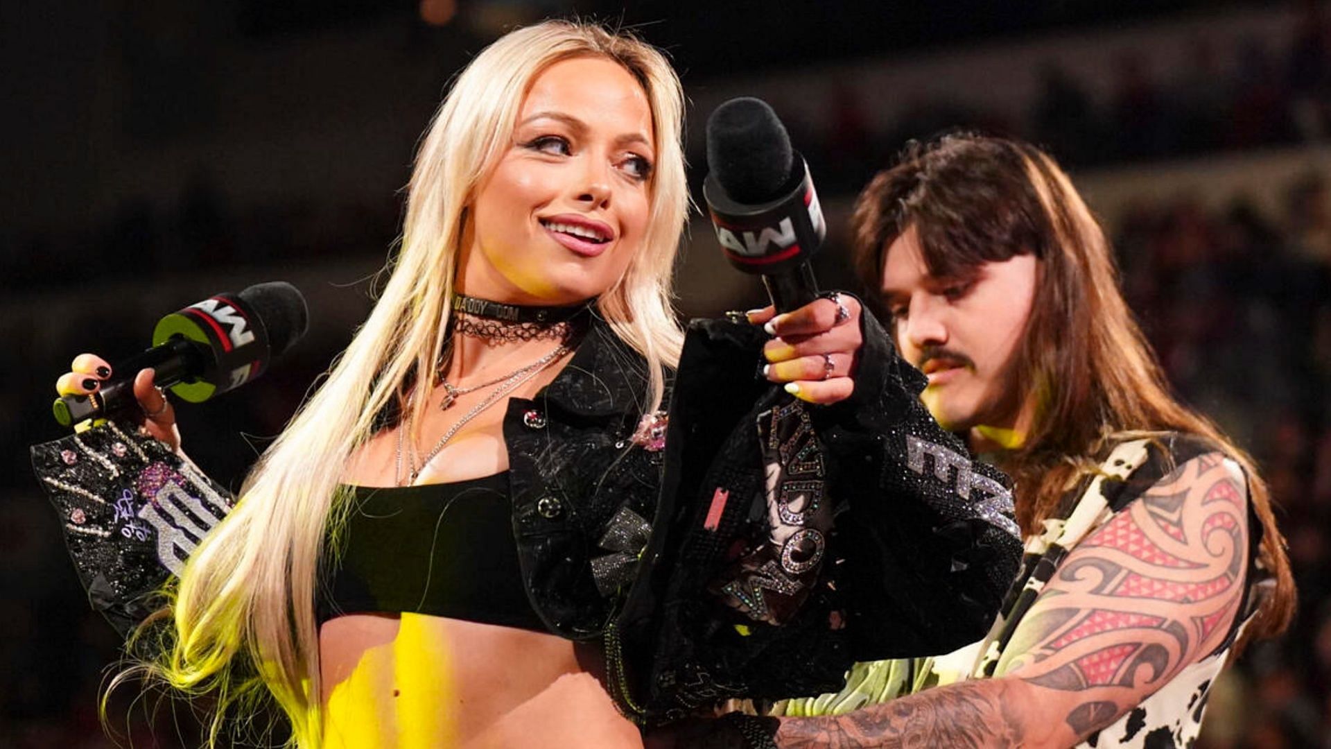 Power couple. (Image credits: wwe.com)